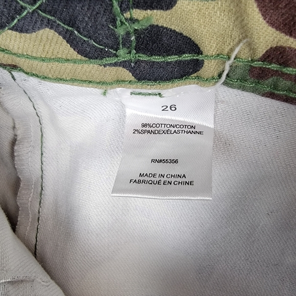 Blue Revival Teddy Cargo Skinny Ankle Camo pants - Picture 13 of 16